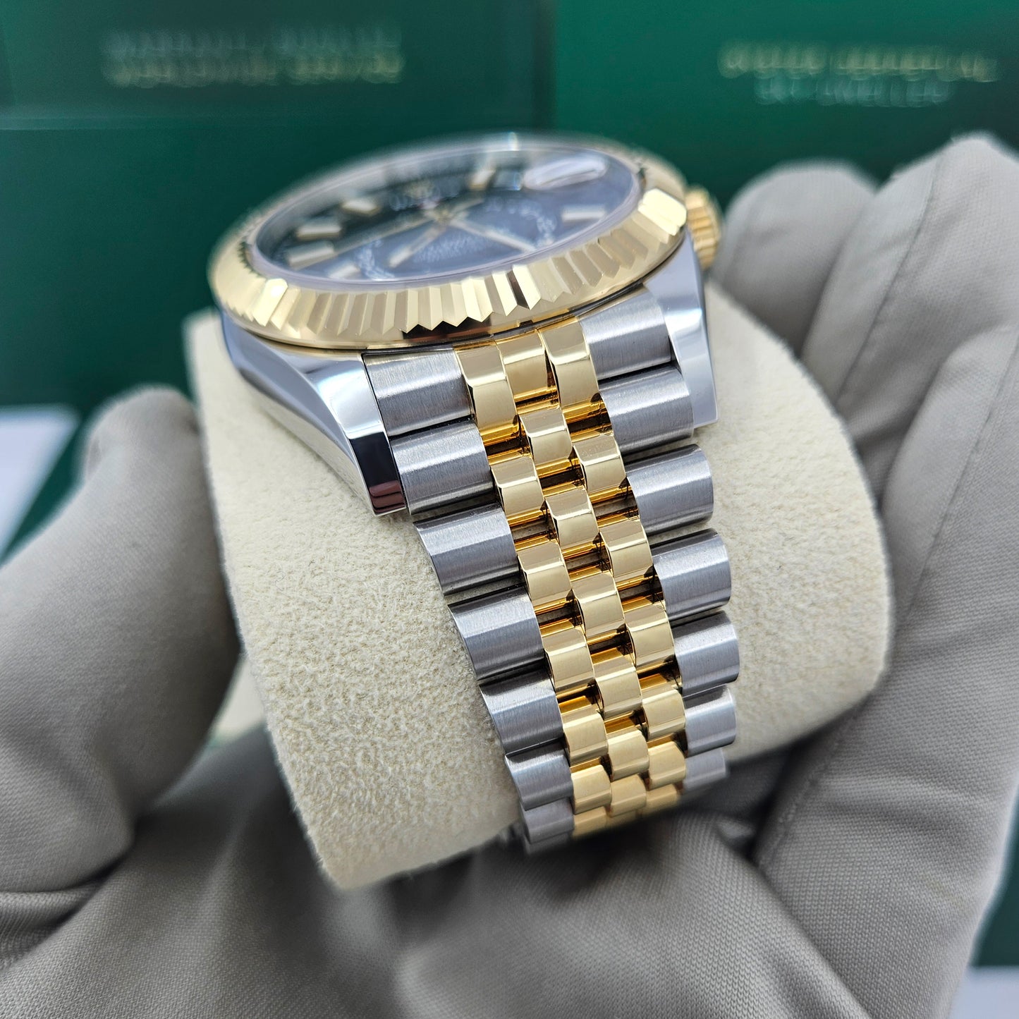 Rolex Sky-Dweller, 42mm, Oystersteel and 18k Yellow Gold, Black, Jubilee, Ref# 336933-0004