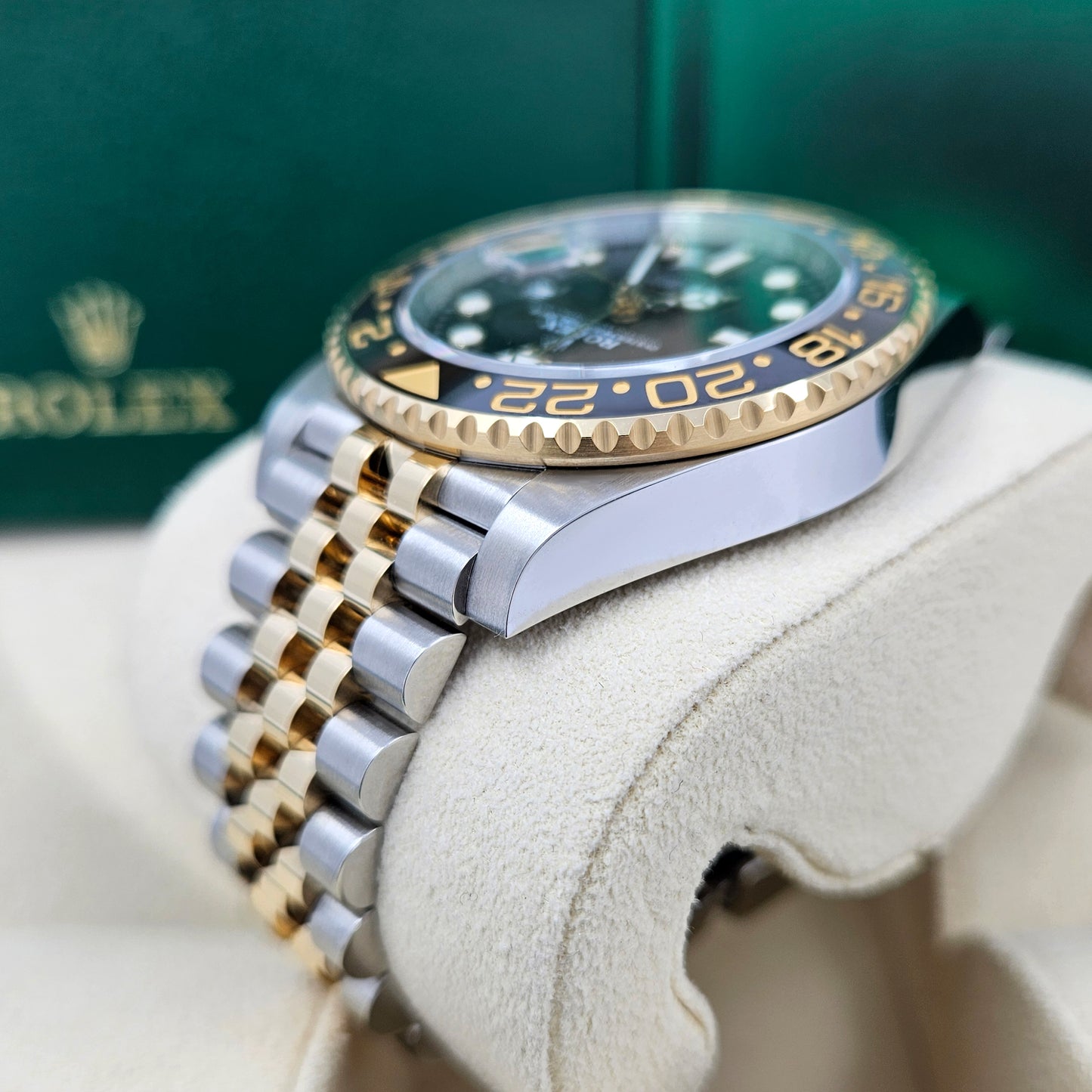 Rolex GMT-Master II, 40mm, Oystersteel and 18k Yellow Gold, Ref# 126713GRNR-0001