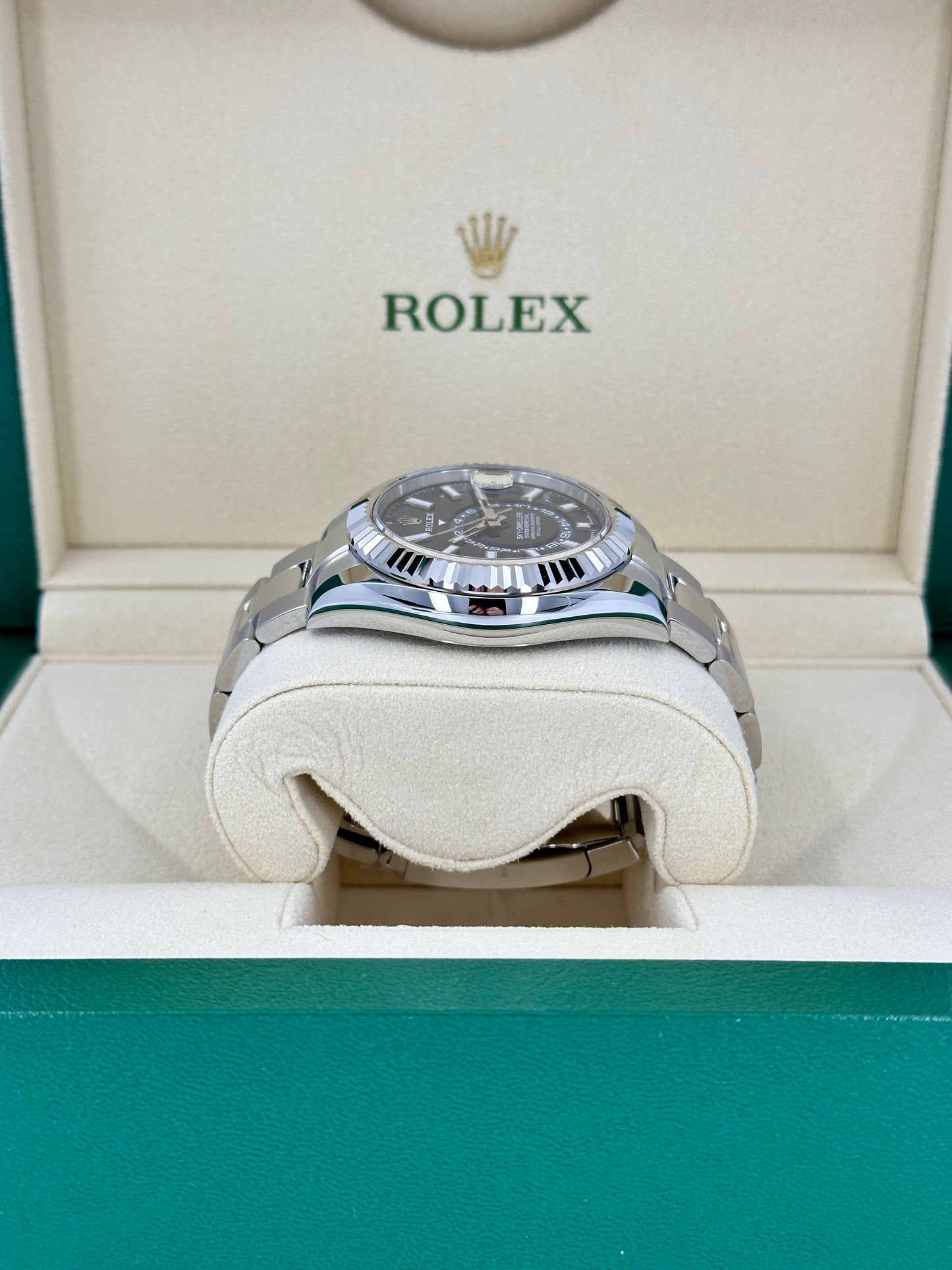 Rolex Sky-Dweller, 42mm, Oystersteel and 18k White Gold, Blue, Oyster, Ref# 336934-0005