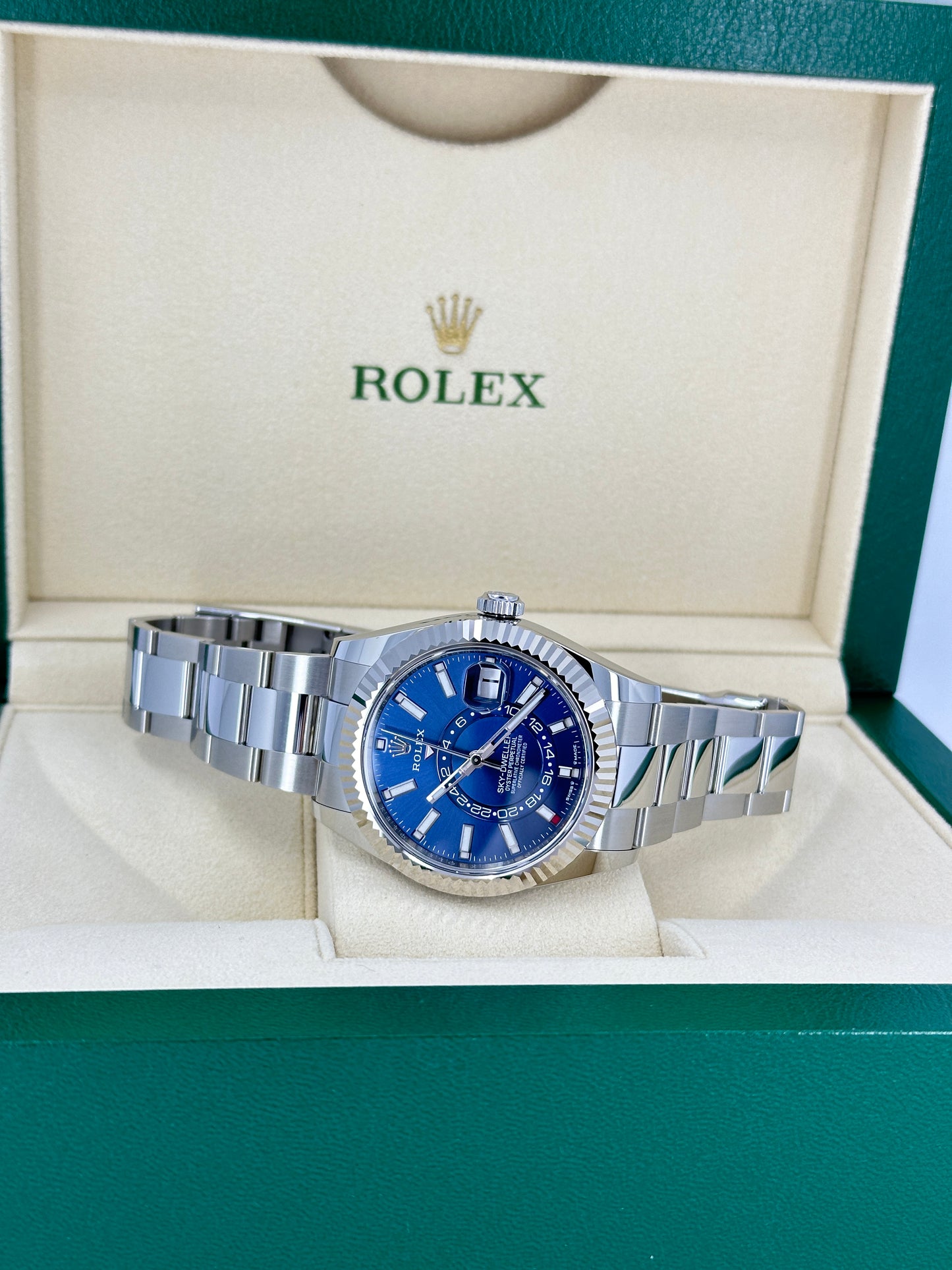 Rolex Sky-Dweller, 42mm, Oystersteel and 18k White Gold, Blue, Oyster, Ref# 336934-0005