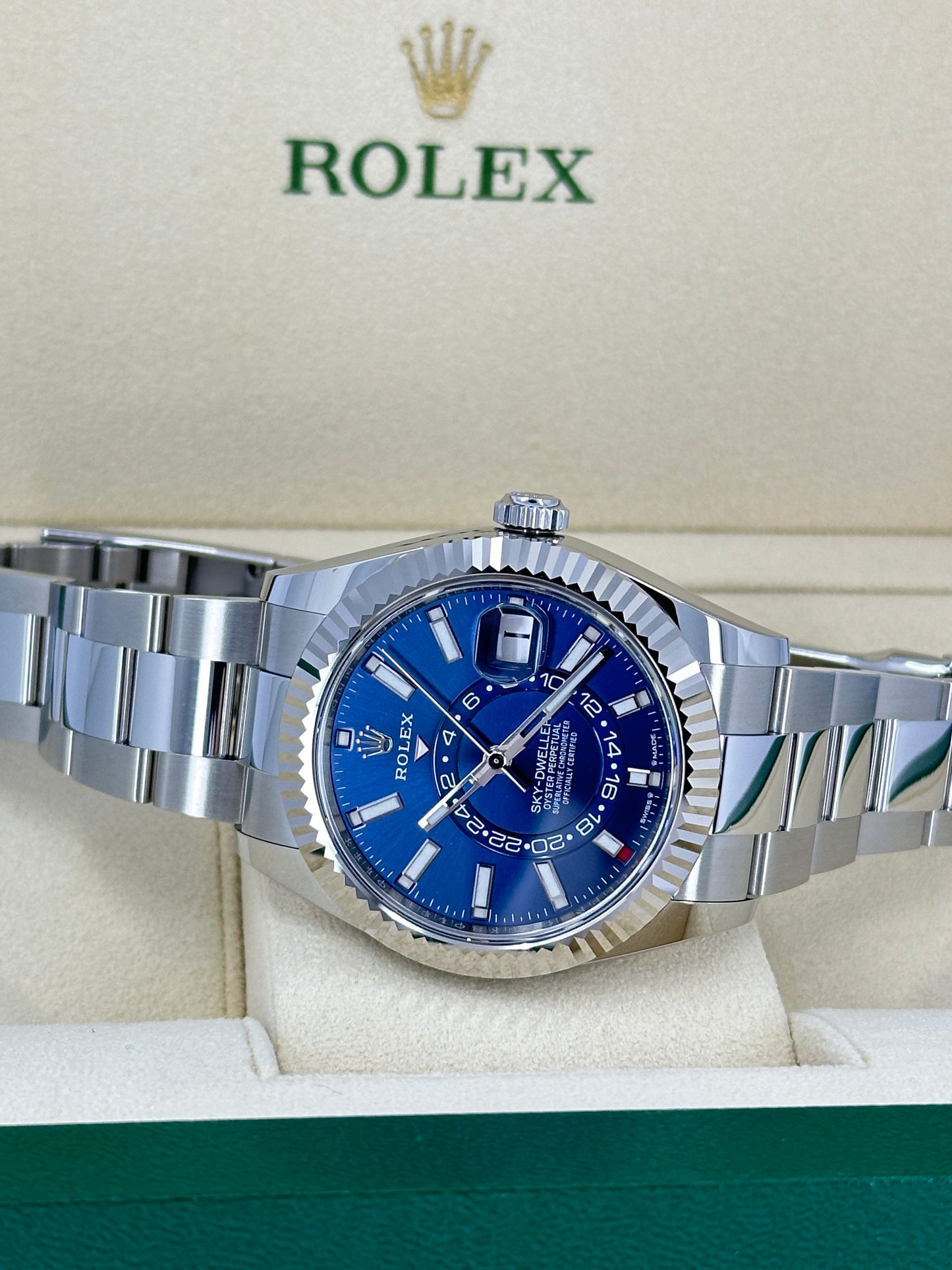 Rolex Sky-Dweller, 42mm, Oystersteel and 18k White Gold, Blue, Oyster, Ref# 336934-0005