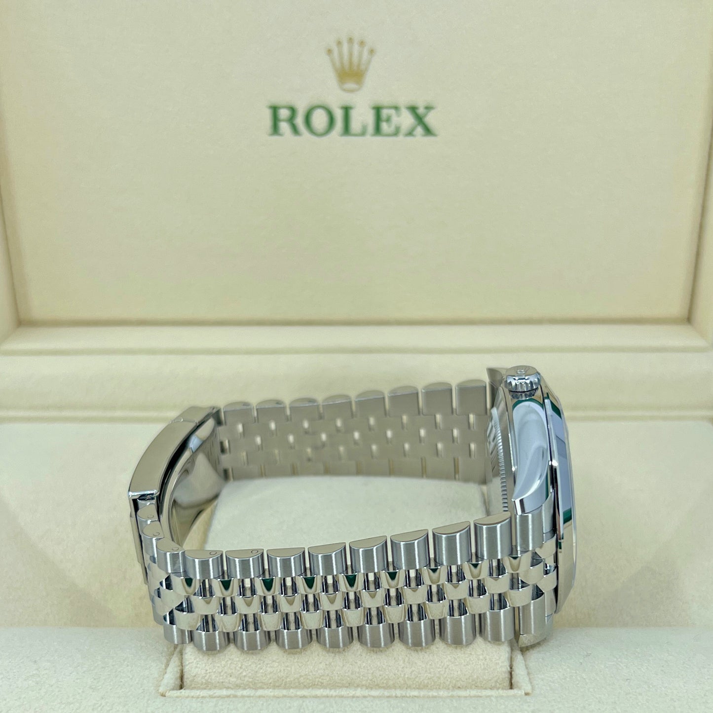 Rolex Datejust 41, Stainless Steel, 41mm, Ref# 126300-0006