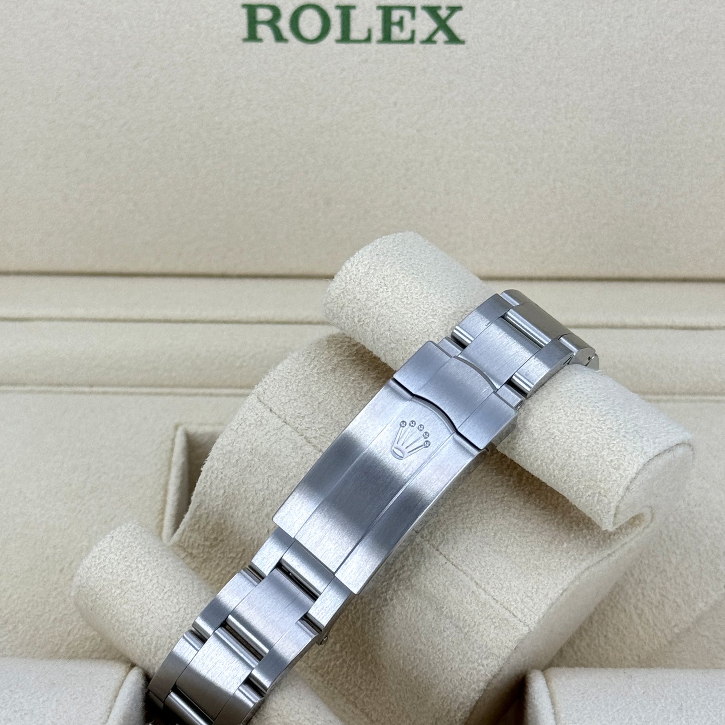 Rolex Oyster Perpetual Oystersteel Ref# 277200-0006