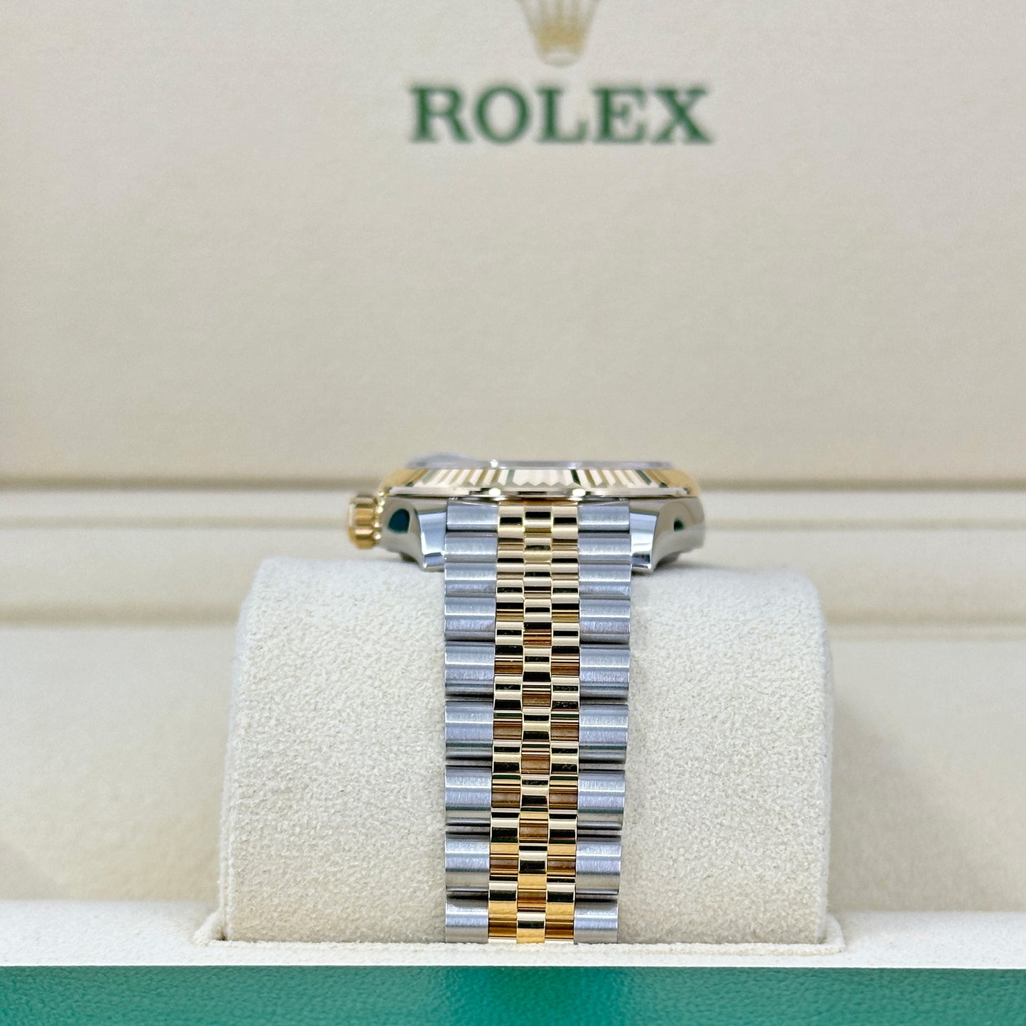 Rolex Datejust 31mm, Oystersteel and 18k Yellow Gold and Diamonds, Ref# 278273-0032