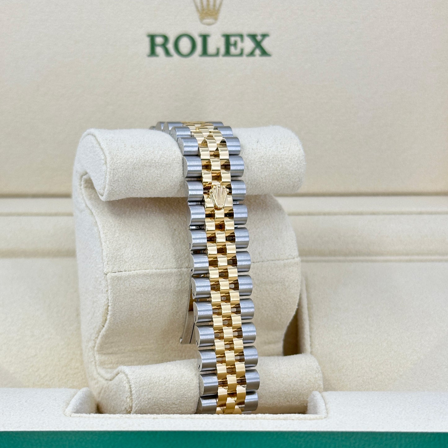 Rolex Datejust 31mm, Oystersteel and 18k Yellow Gold and Diamonds, Ref# 278273-0032