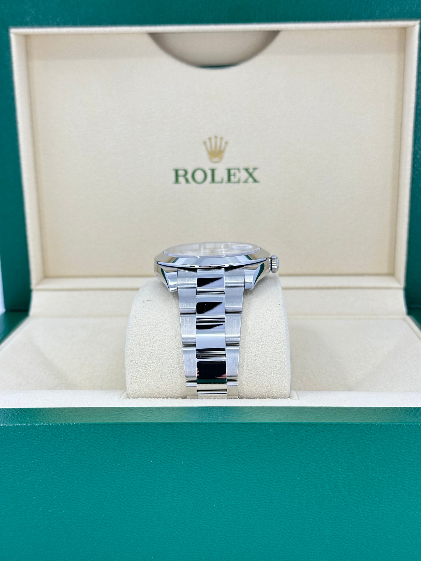 Rolex Datejust 41 Oystersteel Ref# 126300-0015