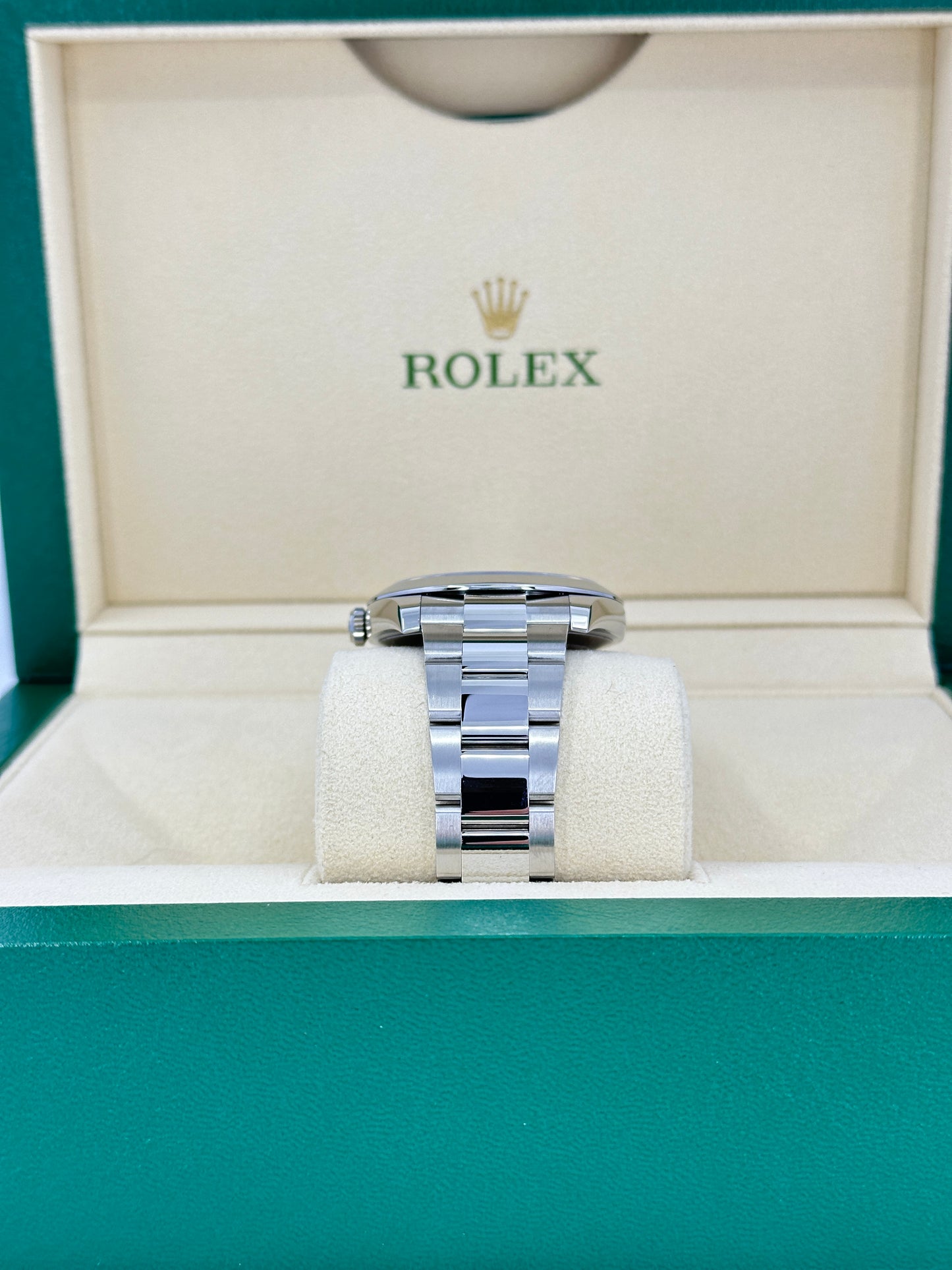 Rolex Datejust 41 Oystersteel Ref# 126300-0015