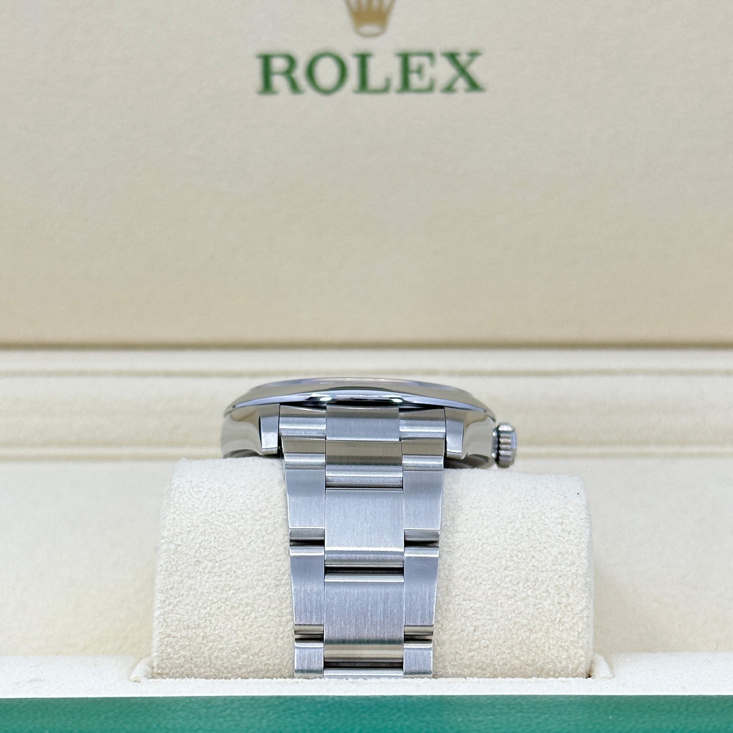 Rolex Oyster Perpetual 36 Oystersteel Ref# 126000-0008