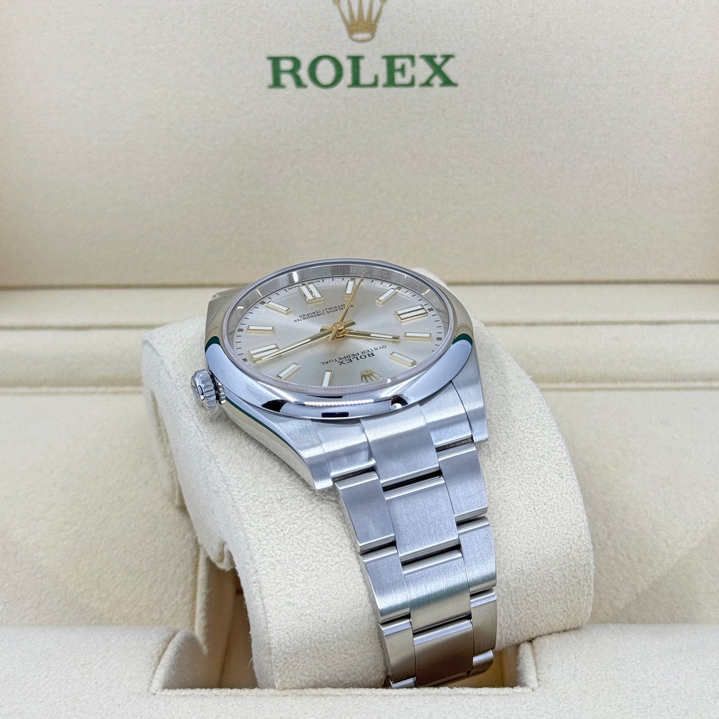 Rolex Oyster Perpetual 41 Oystersteel Ref# 124300-0001