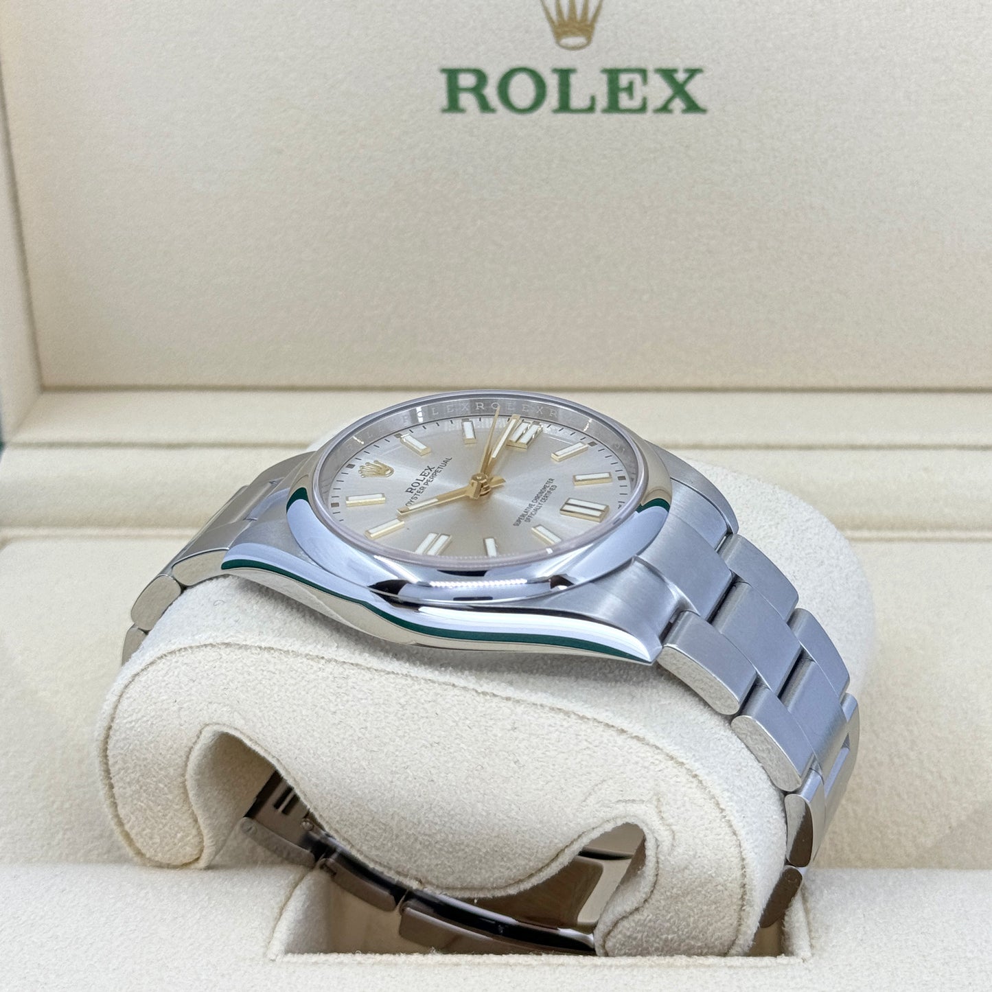 Rolex Oyster Perpetual 41 Oystersteel Ref# 124300-0001