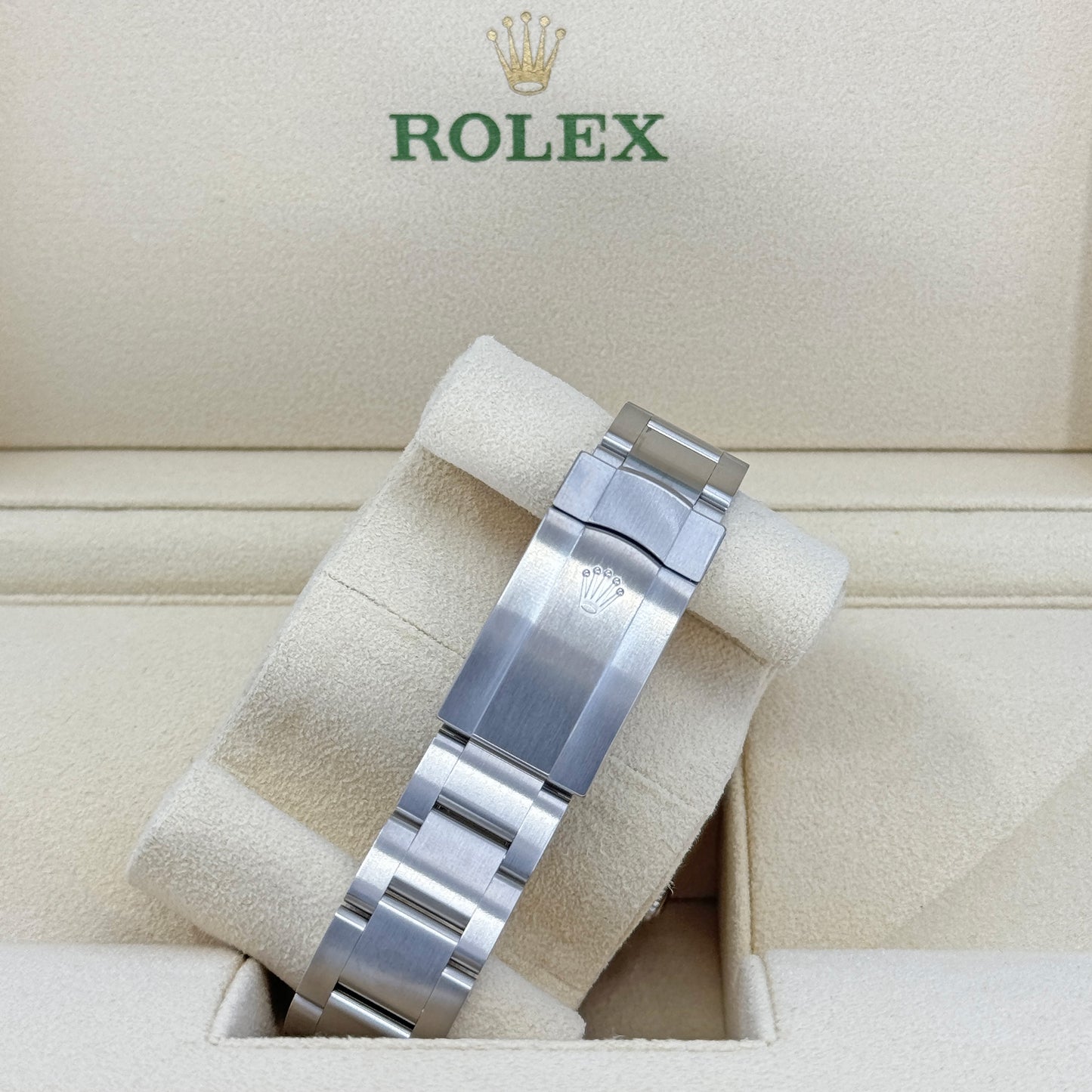 Rolex Oyster Perpetual 41 Oystersteel Ref# 124300-0001