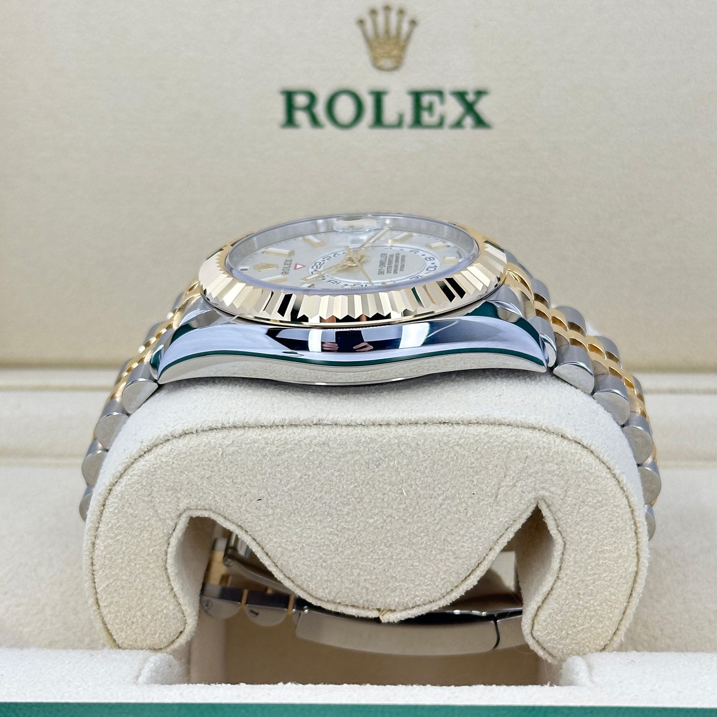 Rolex Sky-Dweller, 42mm, Oystersteel and 18k Yellow Gold, Ref# 336933-0006