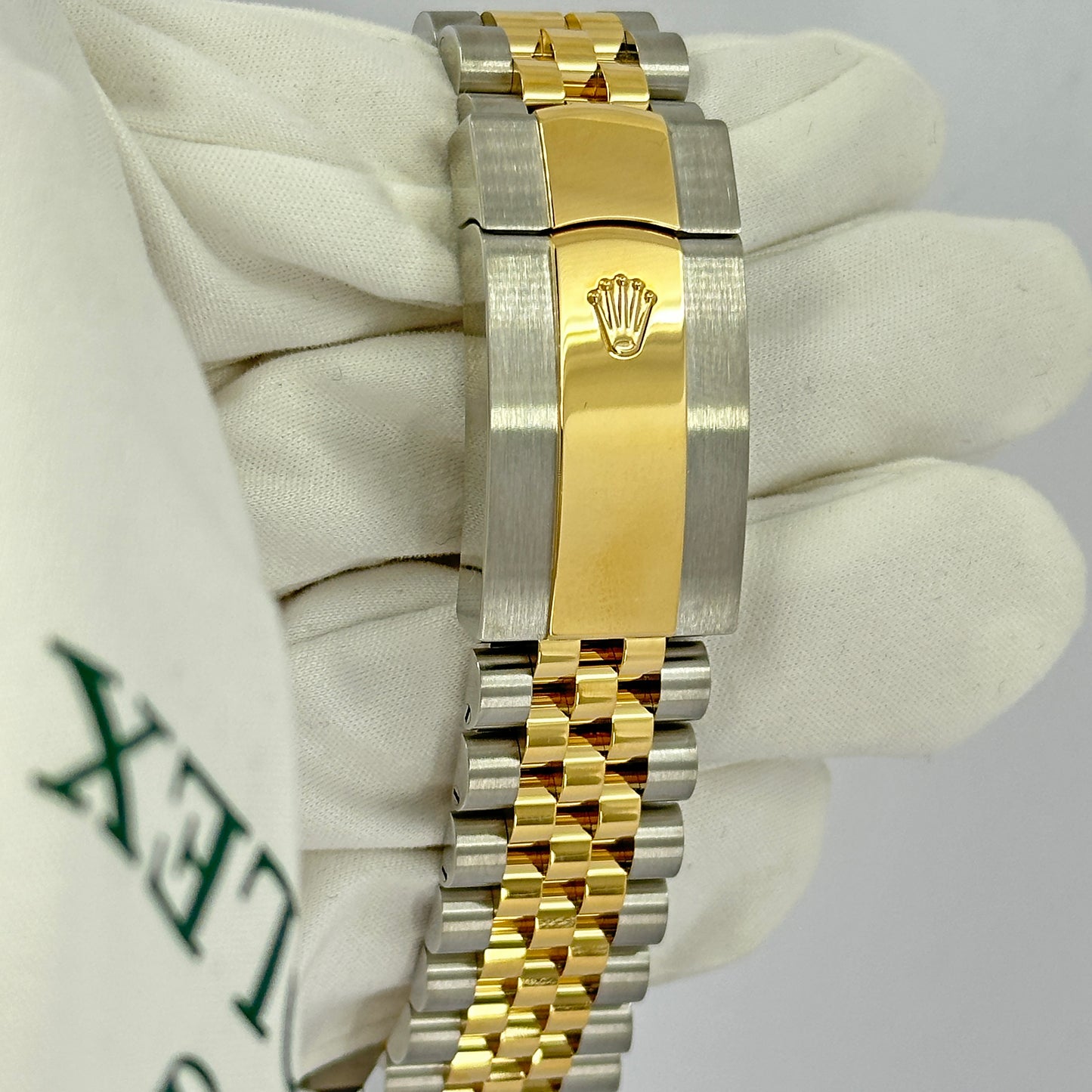 Rolex Sky-Dweller, 42mm, Oystersteel and 18k Yellow Gold, Ref# 336933-0006