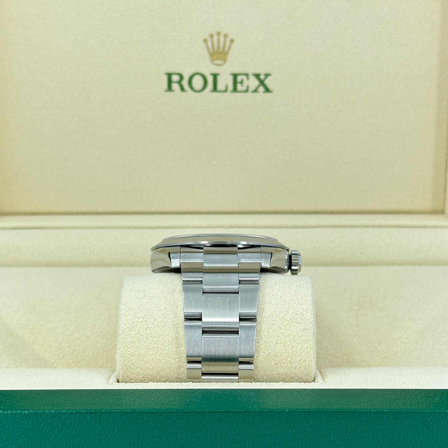 Rolex Explorer 40, Oystersteel, 40mm, Ref# 224270-0001