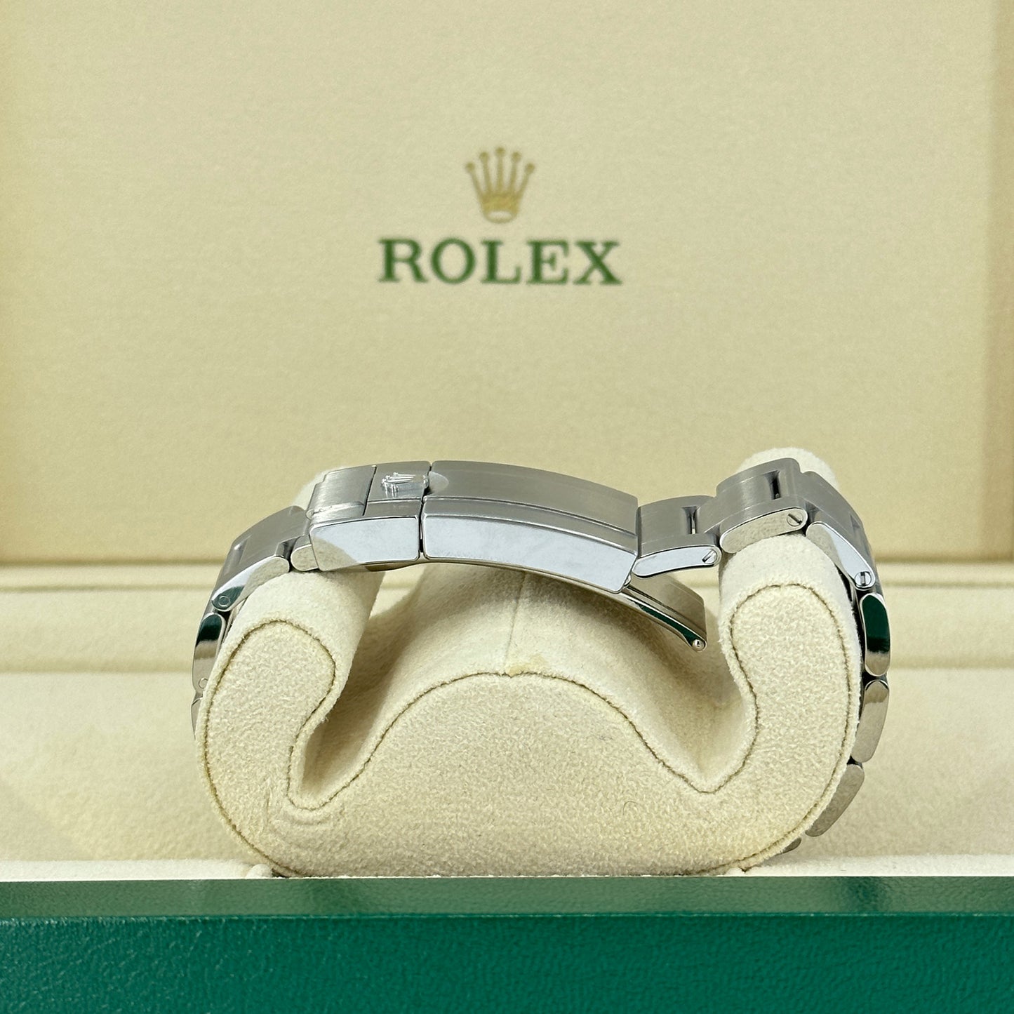 Rolex Explorer 40, Oystersteel, 40mm, Ref# 224270-0001