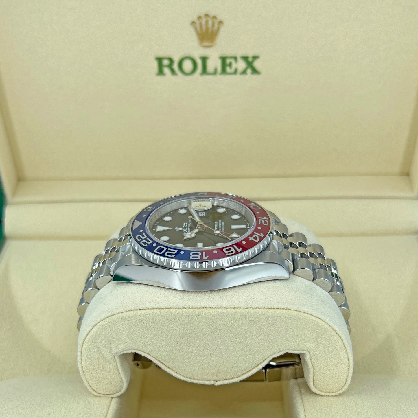 Rolex GMT-Master II Oystersteel Ref# 126710BLRO-0001