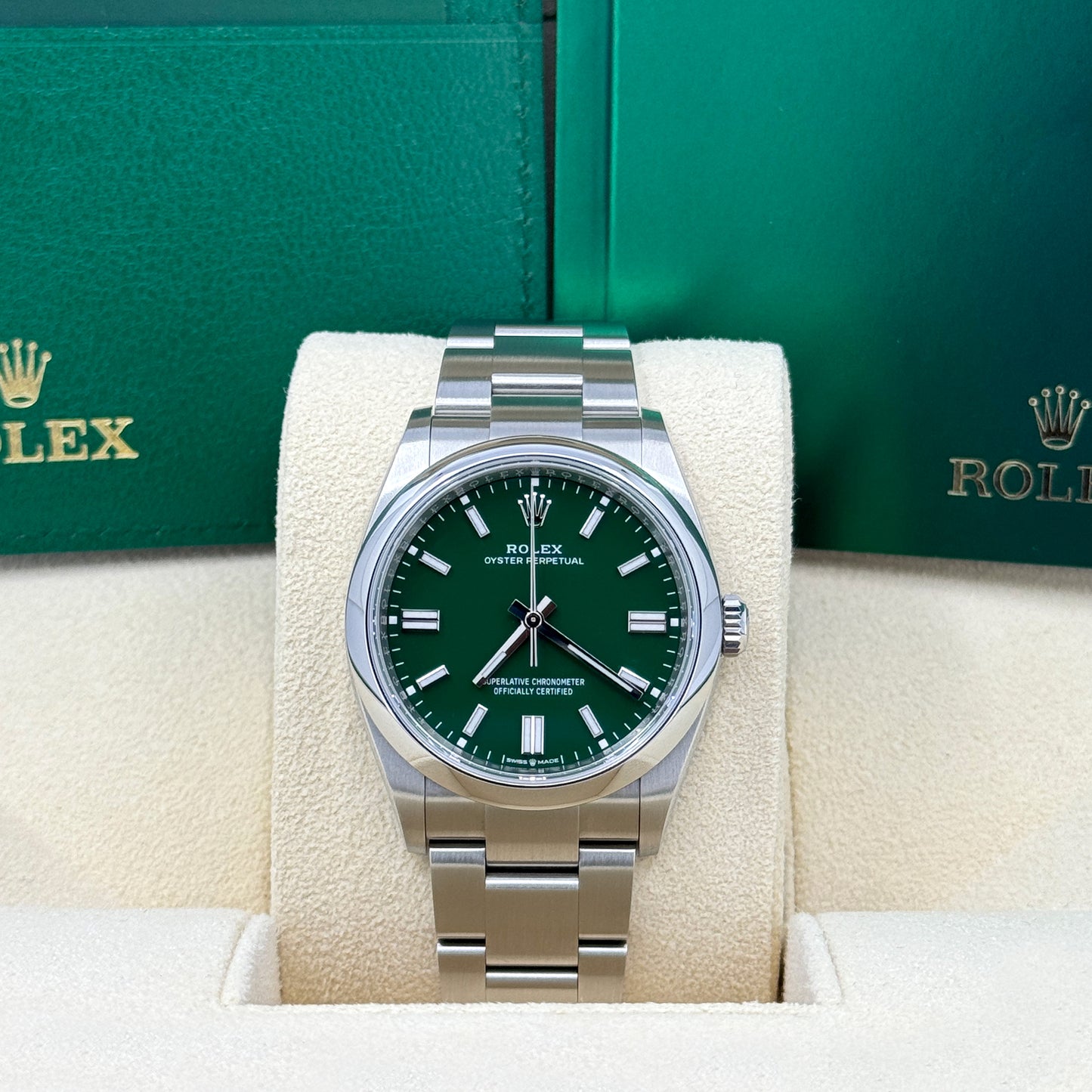 Rolex Oyster Perpetual 36 Oystersteel Ref# 126000-0005