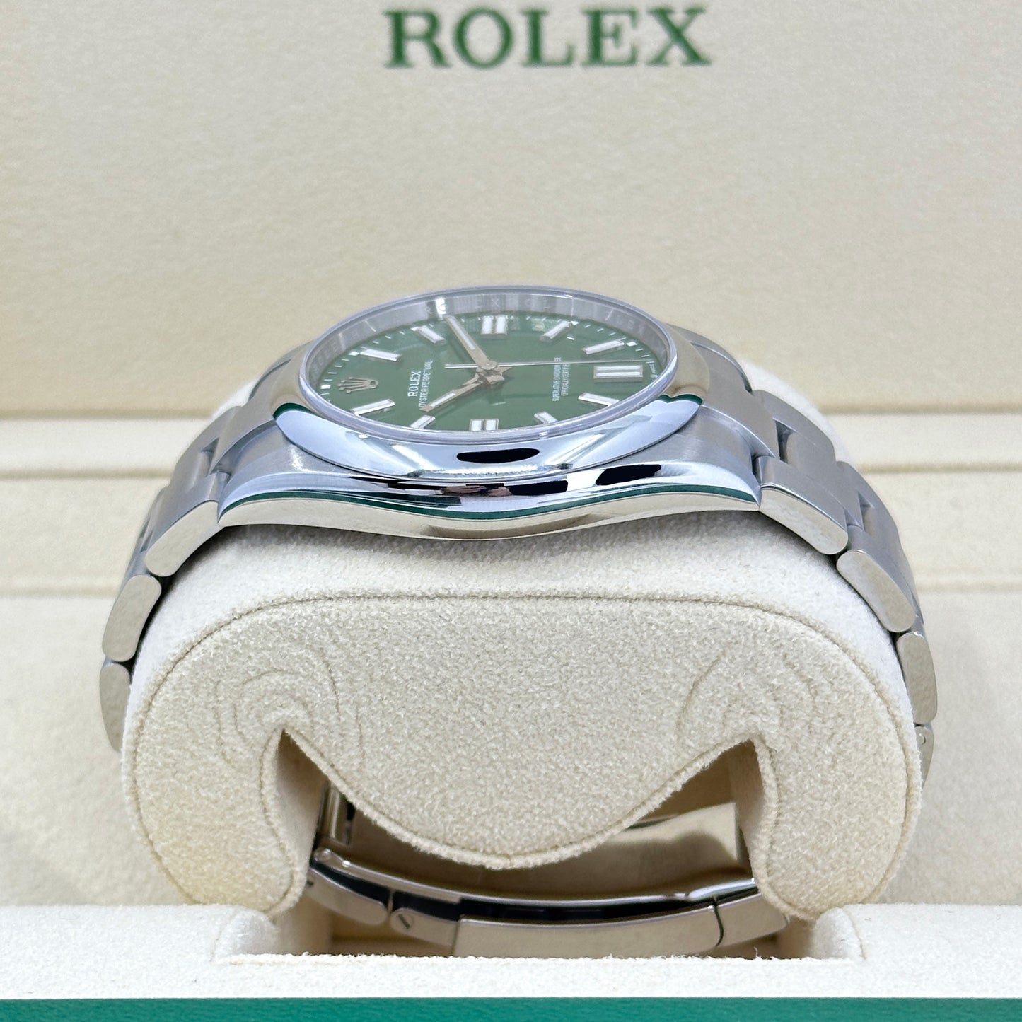 Rolex Oyster Perpetual 41 No Date, Oystersteel, 41mm, Oyster, Ref# 124300-0005