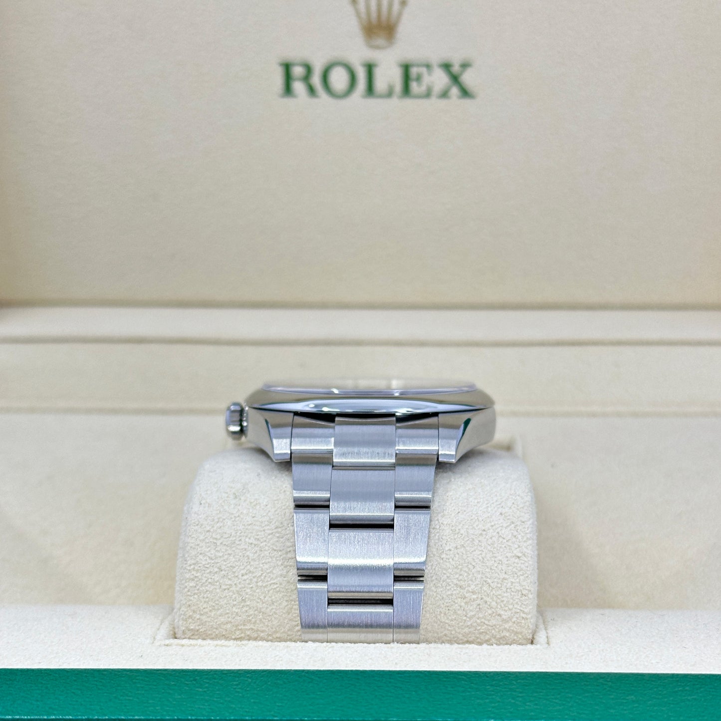 Rolex Oyster Perpetual No Date, Oysterteel, 41mm, Ref# 124300-0002