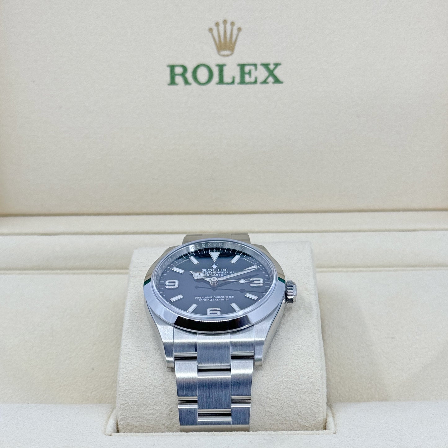 Rolex Explorer 36 mm Oystersteel Ref# 124270-0001