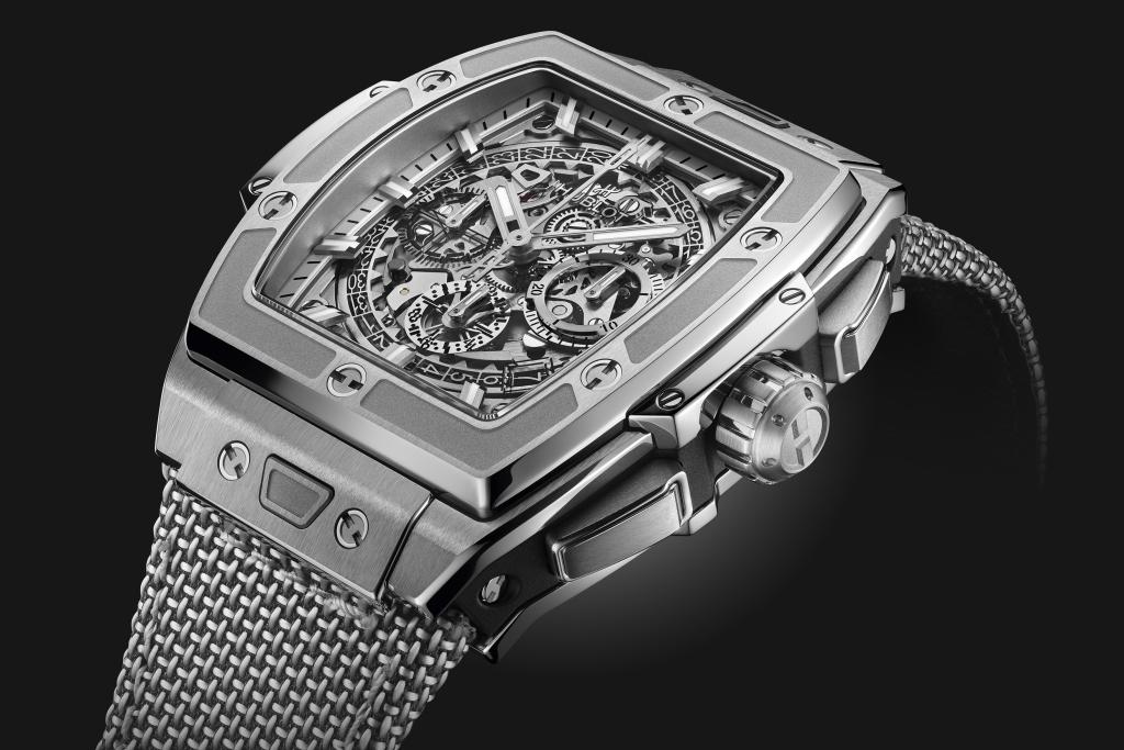 Hublot, Spirit of Big Bang Essential Gray, Titanium, 42mm, Ref# 642.NX.0110.NR.HEC23, Right