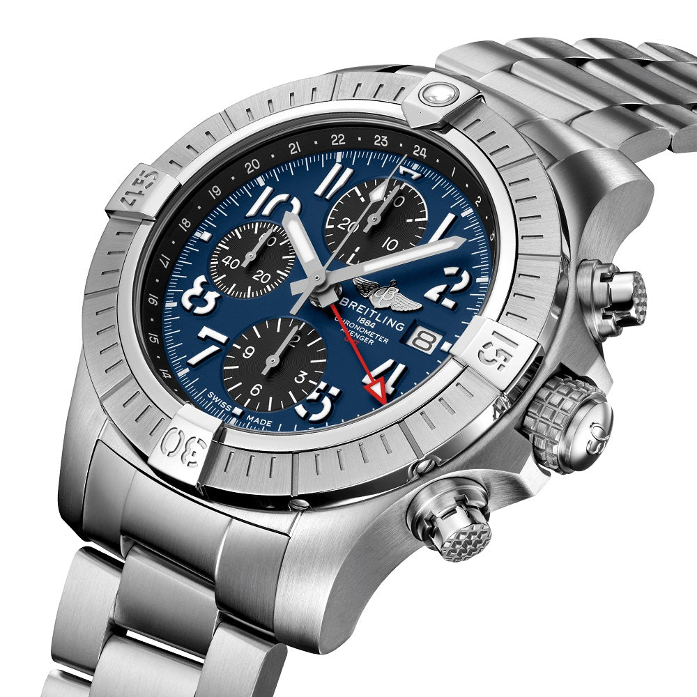 Breitling Avenger Chronograph GMT 45, Ref# A24315101C1A1, Unworn 2024, Right