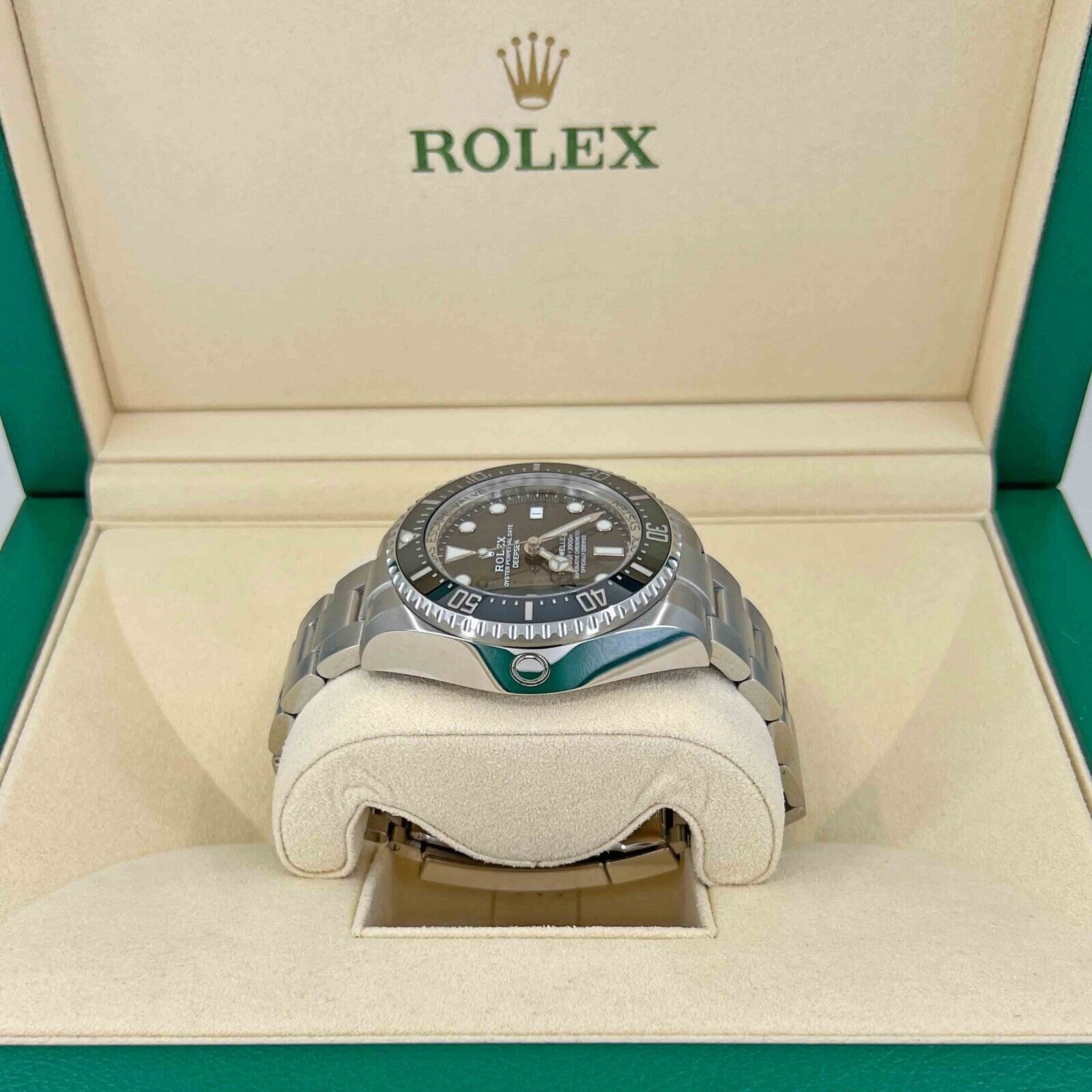 Rolex hotsell submariner 44