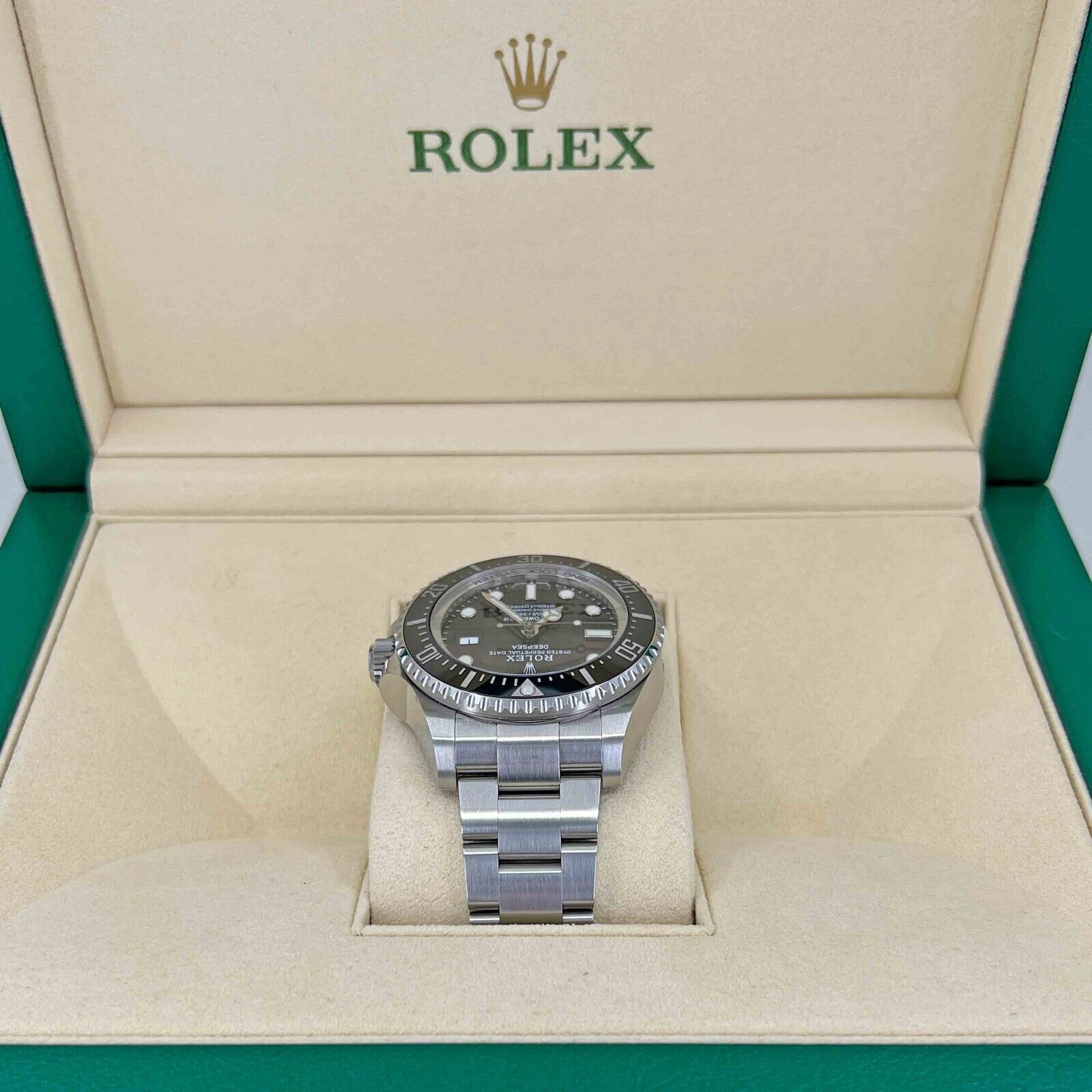 Rolex deep sea dweller on sale 44mm