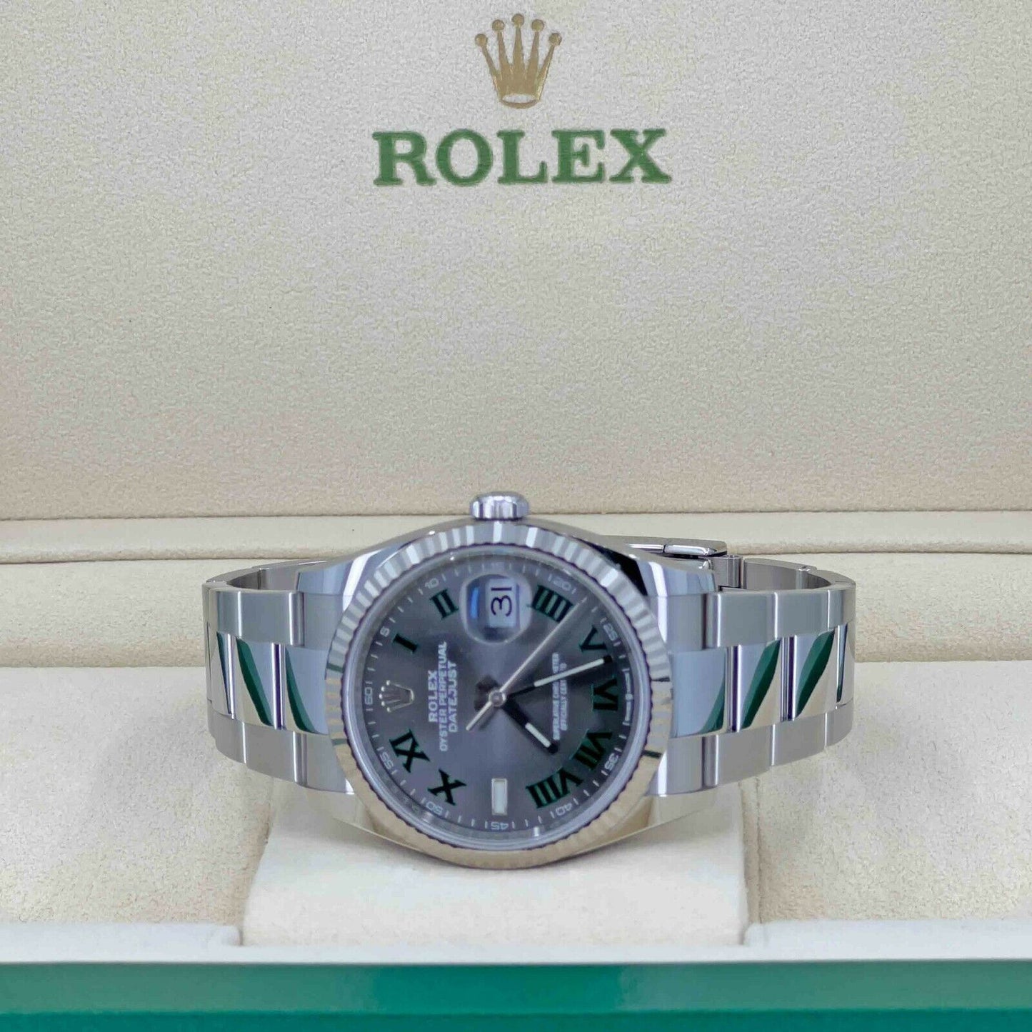 Rolex Datejust, 36mm, Oystersteel and 18k White Gold, Green Slate Roman, Oyster, Fluted, 126234-0046, Dial