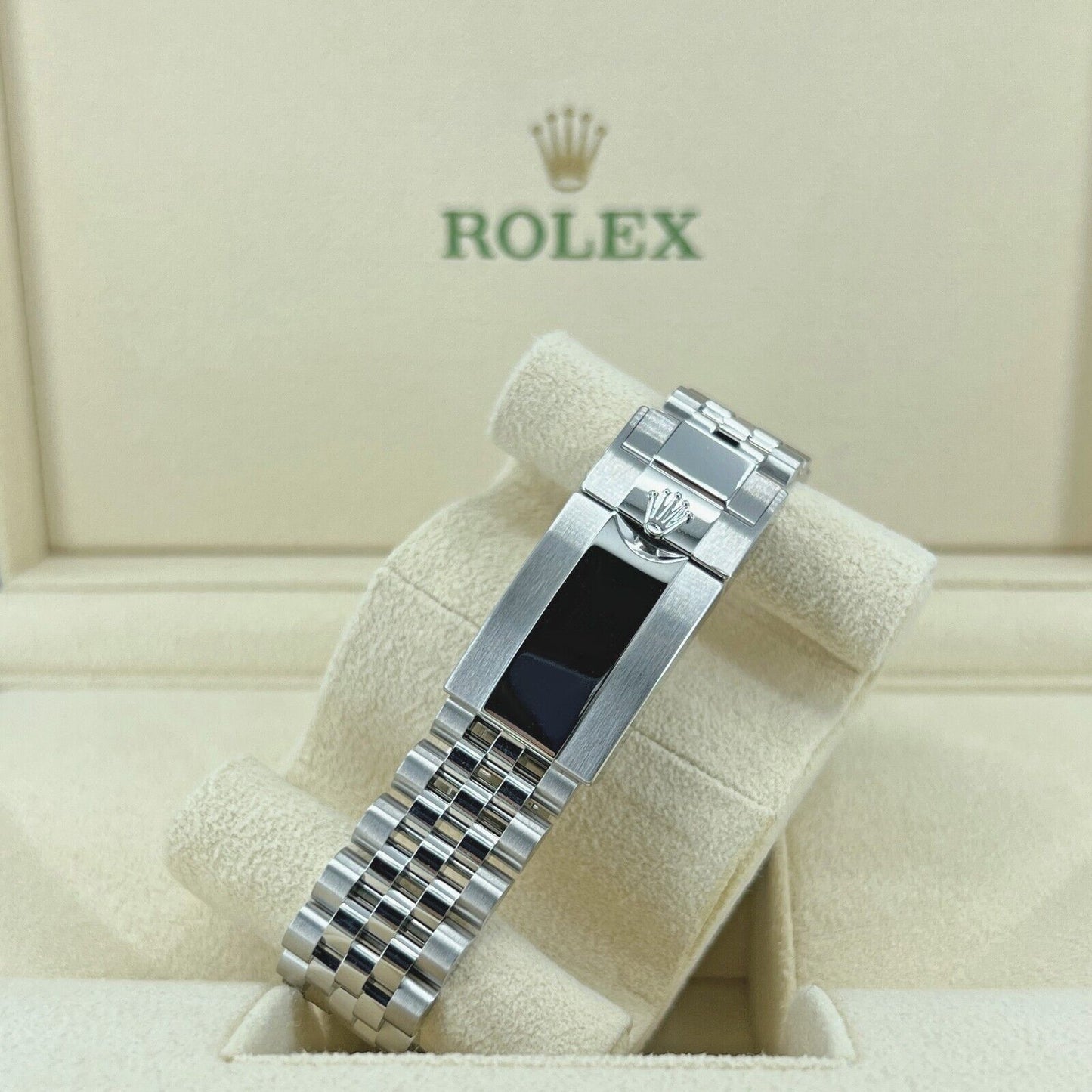 Rolex GMT-Master II, BATGIRL, Stainless Steel, 40mm, Ref# 126710blnr-0002, Clasp